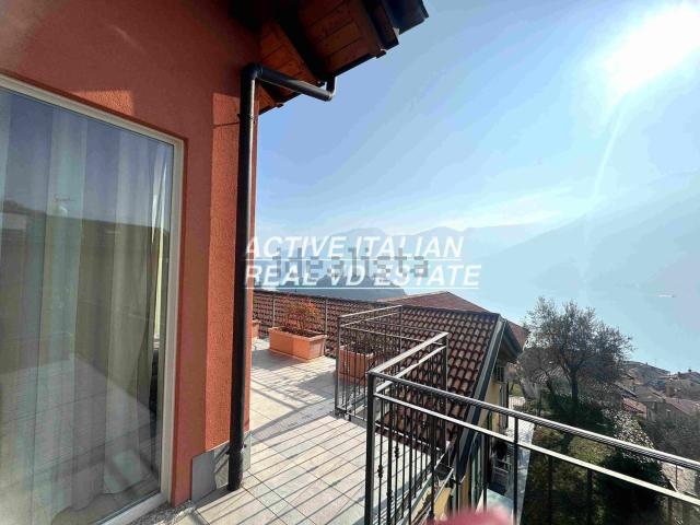 Casa in vendita a Sala Comacina, Lombardia