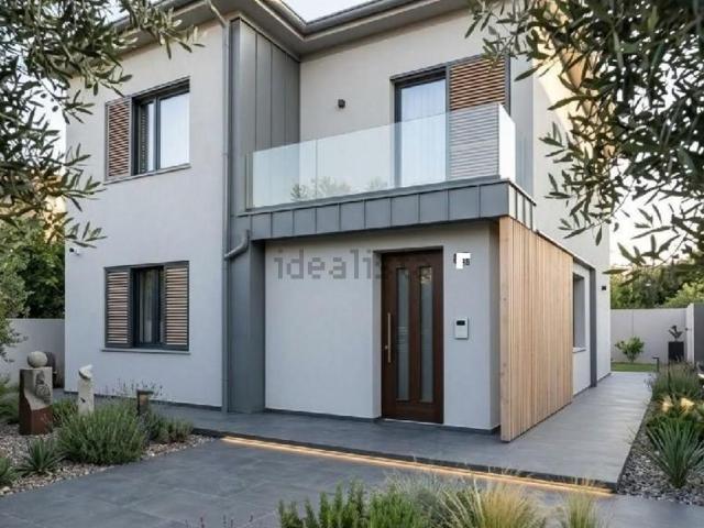 Casa in vendita a Borgo Molino, Senigallia