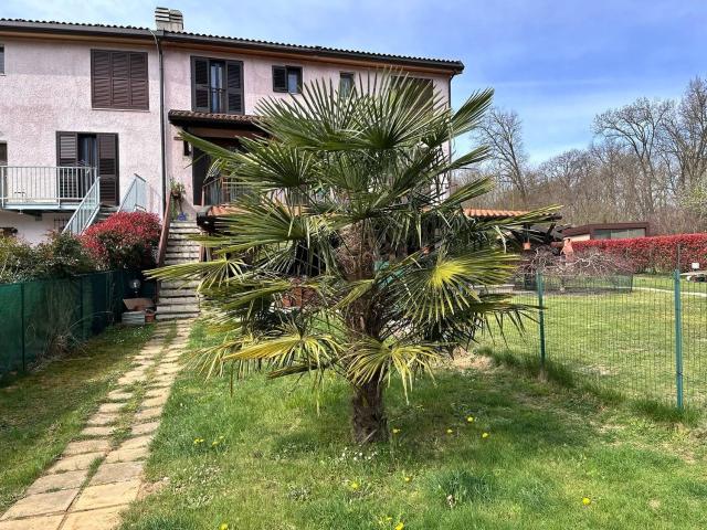Casa in vendita a Venegono Superiore, Lombardia