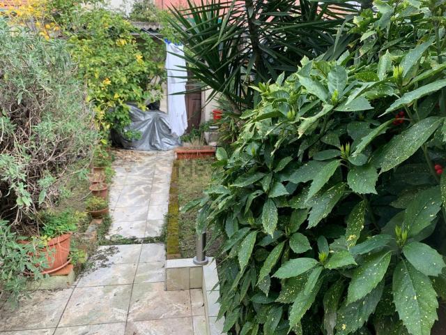 Casa in vendita a Marina di Carrara, Carrara