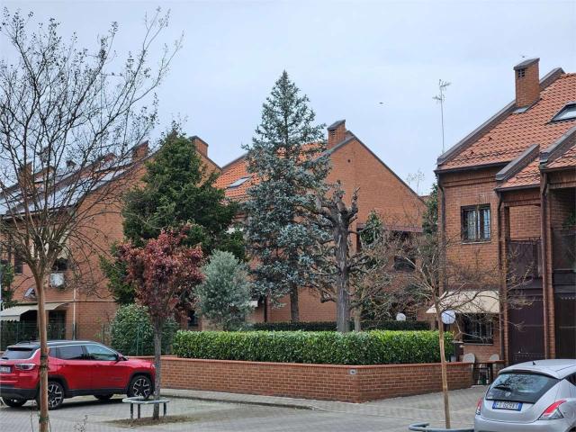 Casa in vendita a Crocetta-San Lazzaro-Modena Est, Modena