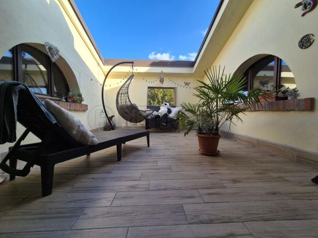 Casa in vendita a Costa Sant'Abramo, Castelverde