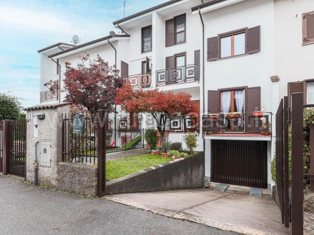 Casa in vendita a Busnago, Lombardia