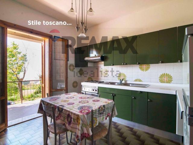 Casa in vendita a Roccastrada, Toscana