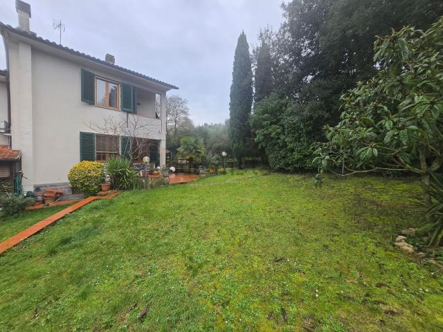 Casa in vendita a Lastra A Signa, Toscana