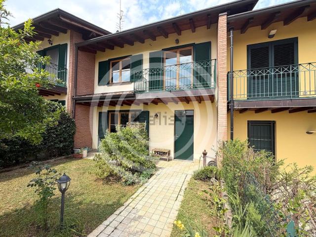 Casa in vendita a Cornalida, Carvico