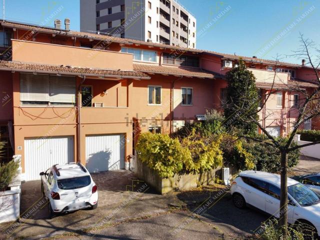 Casa in vendita a Modena, Torrenova
