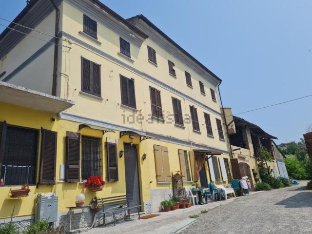 Casa in vendita a Montù Beccaria, Lombardia
