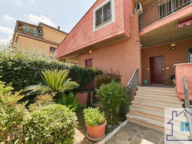 Casa in vendita a Torrenova, Roma Capitale