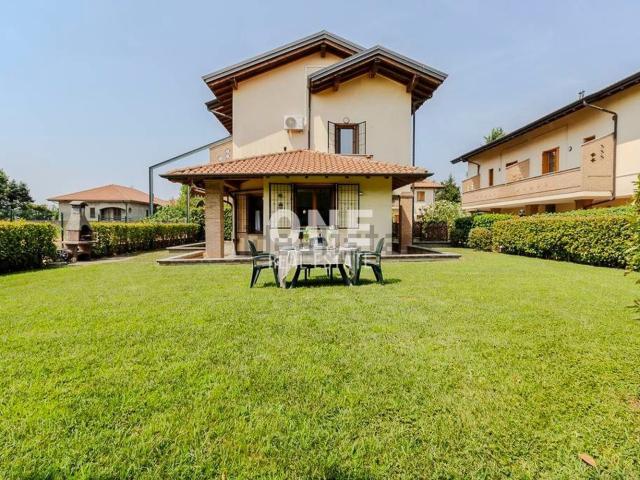 Casa in vendita a Oreno, Vimercate