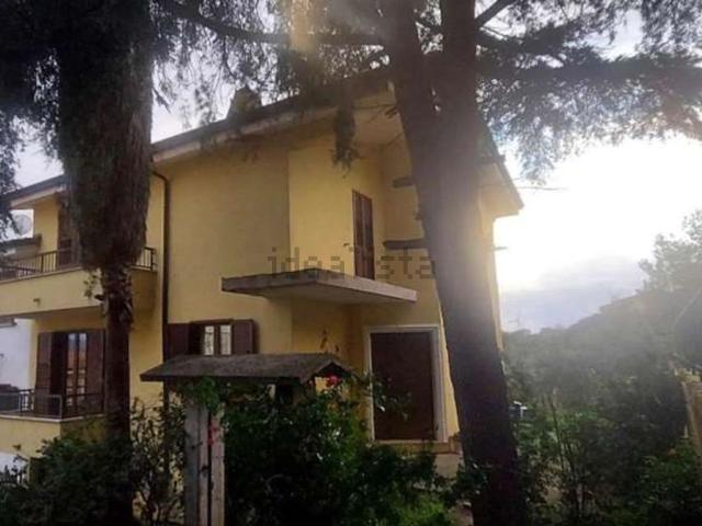 Casa in vendita a Calabria, Cosenza