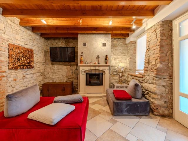 Casa in vendita a Sale, Gussago