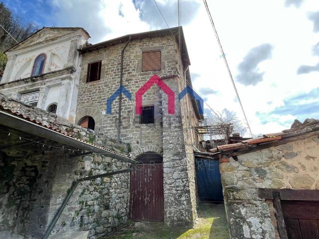 Casa in vendita a Unione dei comuni Media Valle del Serchio, Benabbio