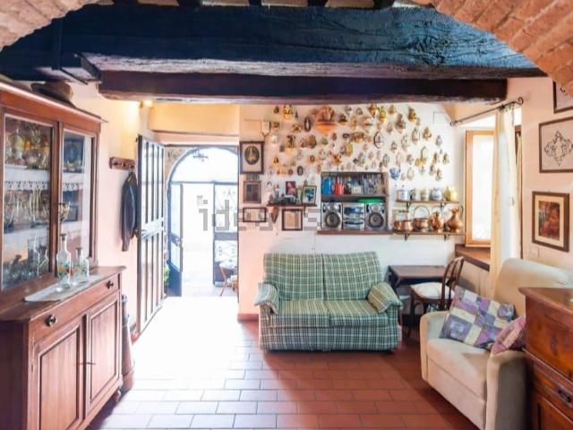 Casa in vendita a Camucia, Cortona