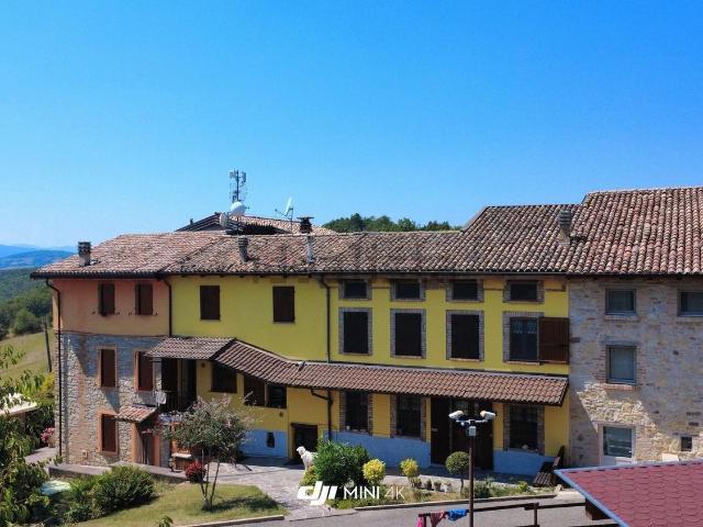 Casa in vendita a Gropparello, Reggio Emilia