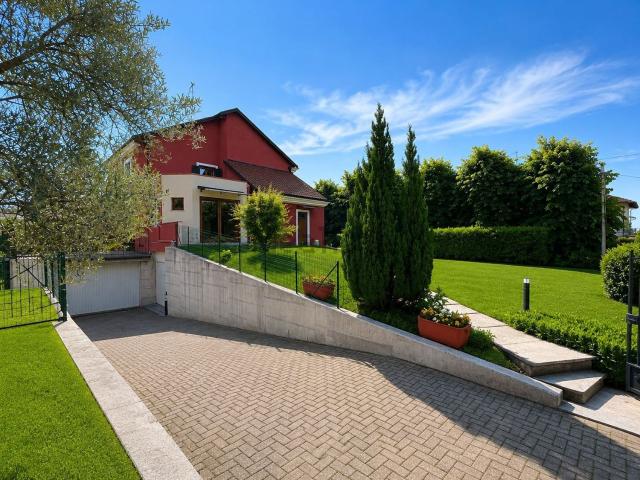 Casa in vendita a Piemonte, Biella