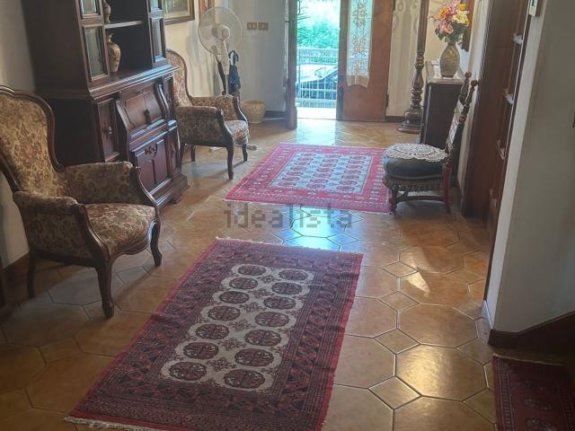 Casa in vendita a Mezzana, Prato
