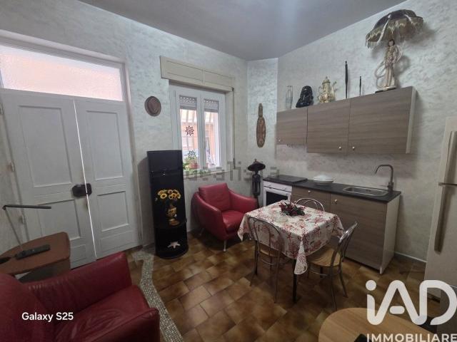 Casa in vendita a Marche, Macerata