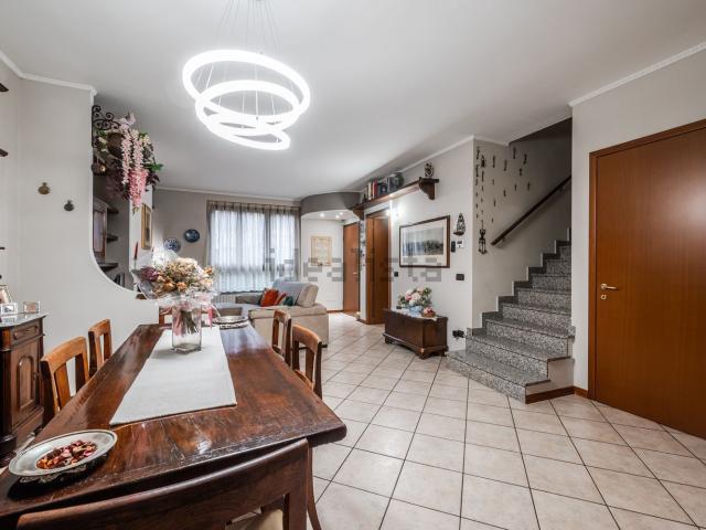 Casa in vendita a Rovido, Buccinasco