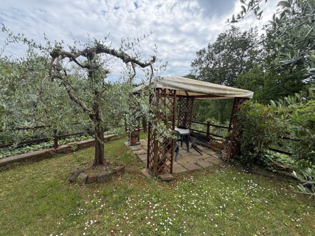 Casa in vendita a Carmignano, Toscana