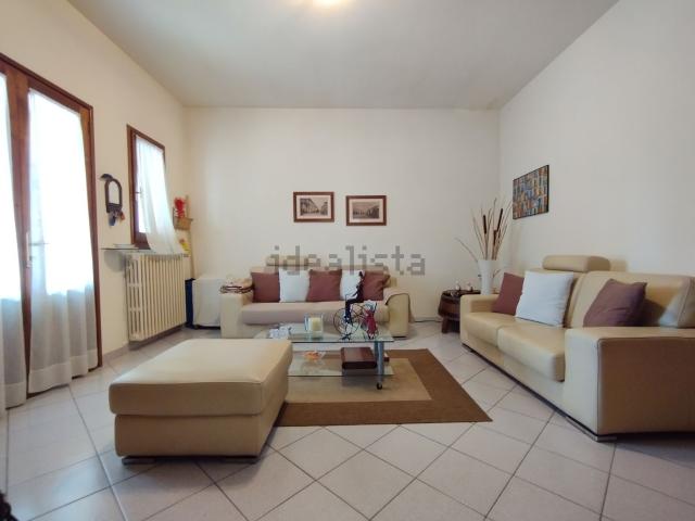 Casa in vendita a Quarrata, Toscana