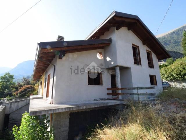Casa in vendita a Saint Vincent, Aosta