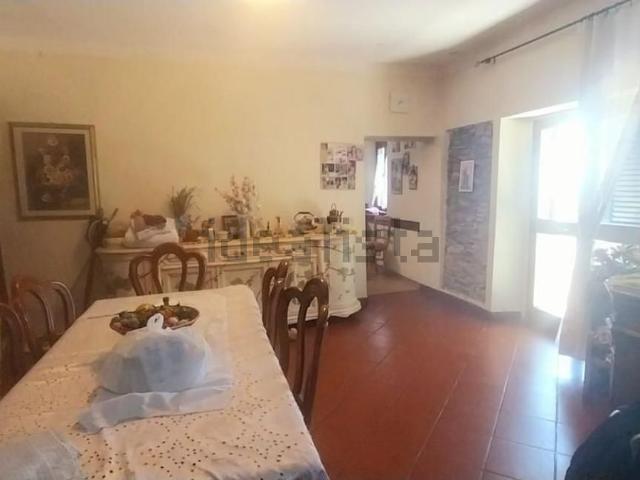 Casa in vendita a Nicosia-Rezzano, Calci