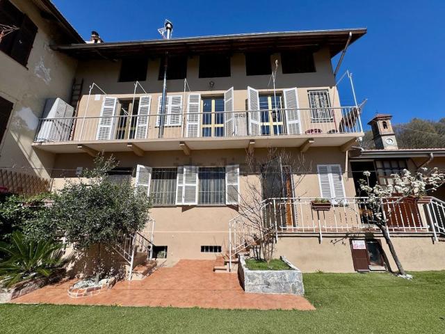 Casa in vendita a Arico, Piemonte