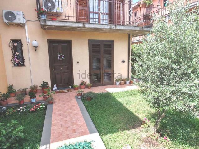 Casa in vendita a Nicolosi, Catania