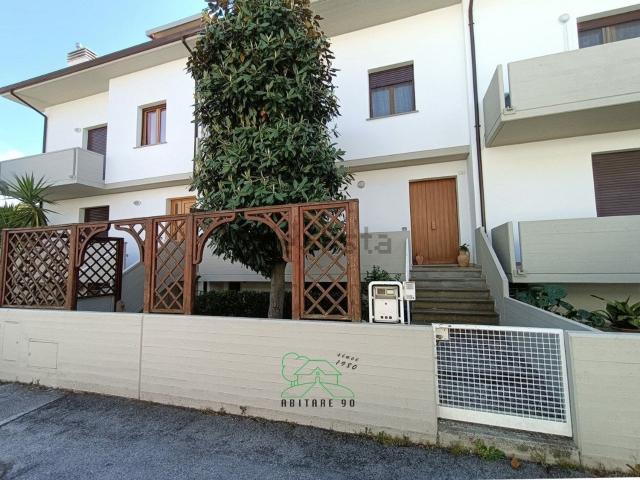 Casa in vendita a Marche, Pesaro E Urbino