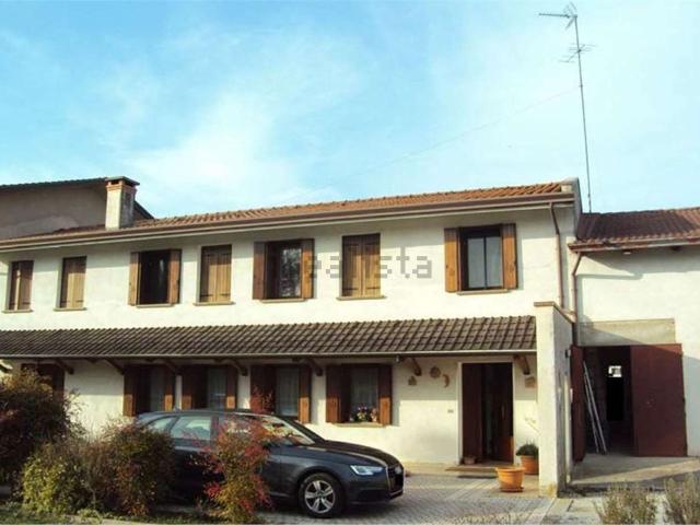 Casa in vendita a Mansuè, Veneto