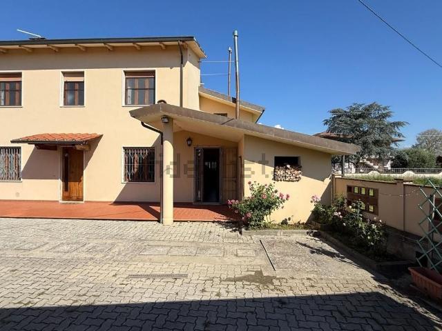 Casa in vendita a Altopascio, Toscana