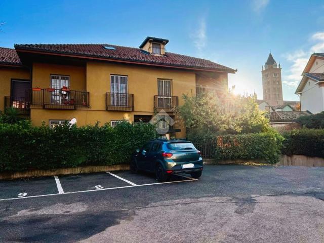Casa in vendita a Alba, Cuneo