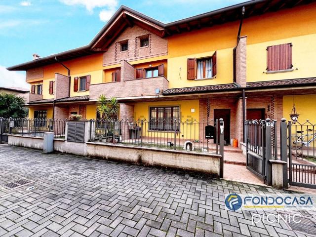 Casa in vendita a Calcinate, Lombardia