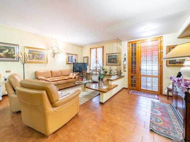 Casa in vendita a San Faustino-Madonnina-Quattroville, Modena