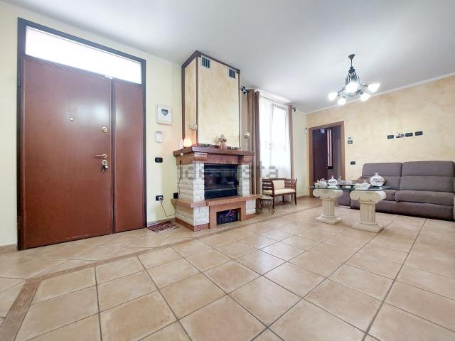 Casa in vendita a Dosolo, Lombardia