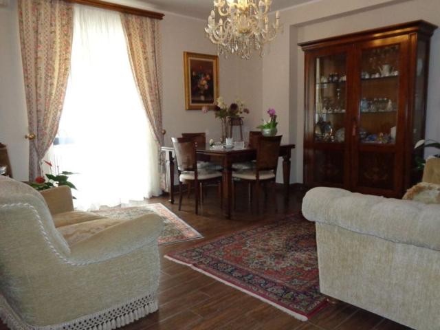 Casa in vendita a Aci Catena, Sicilia