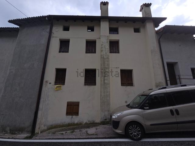 Casa in vendita a Frisanco, Friuli-Venezia Giulia