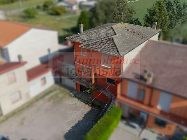 Casa in vendita a Sermide e Felonica, Lombardia