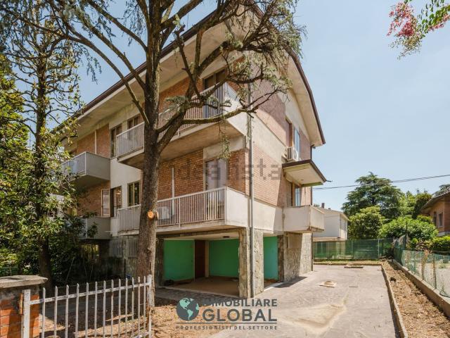 Casa in vendita a Punta, Modena