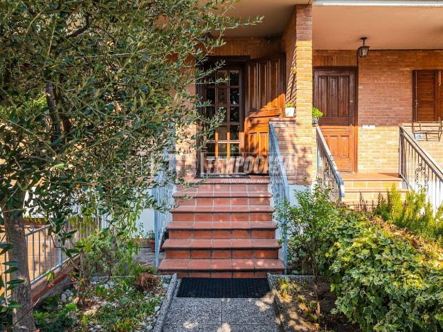 Casa in vendita a Unione dei comuni del Distretto Ceramico, Maranello