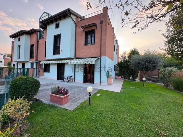Casa in vendita a Cognento, Modena