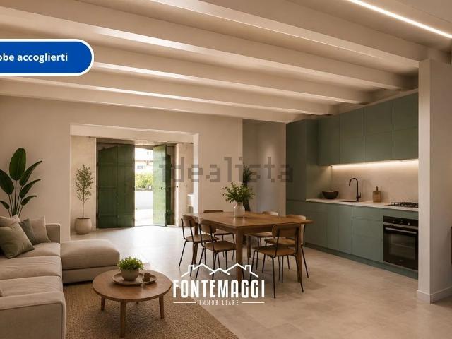 Casa in vendita a Centro storico, Marche