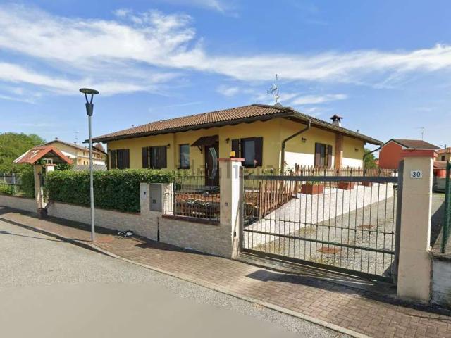 Casa in vendita a Piemonte, Vercelli