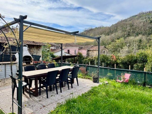 Casa in vendita a Prelà, Liguria