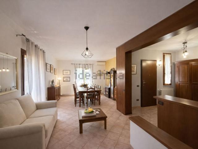 Casa in vendita a Nicosia-Rezzano, Calci