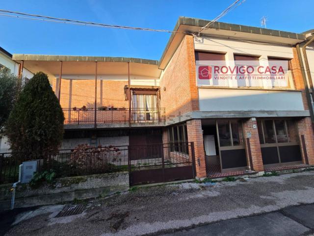 Casa in vendita a Rovigo, Veneto