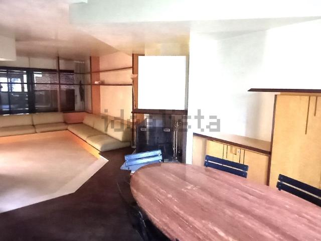 Casa in vendita a Prato, Toscana