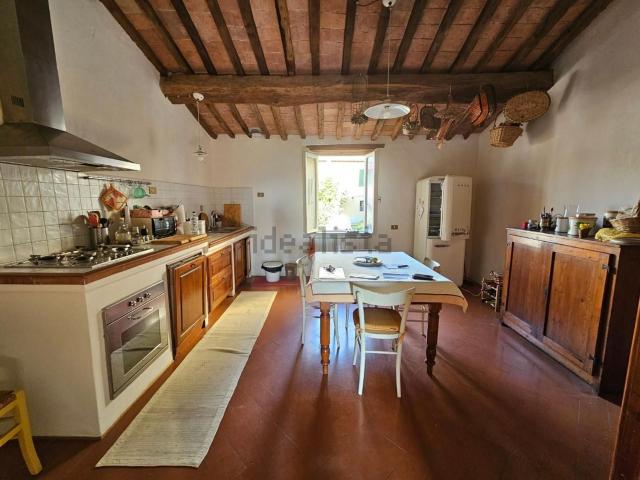 Casa in vendita a Fauglia, Toscana