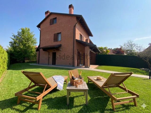 Casa in vendita a Realdino, Carate Brianza